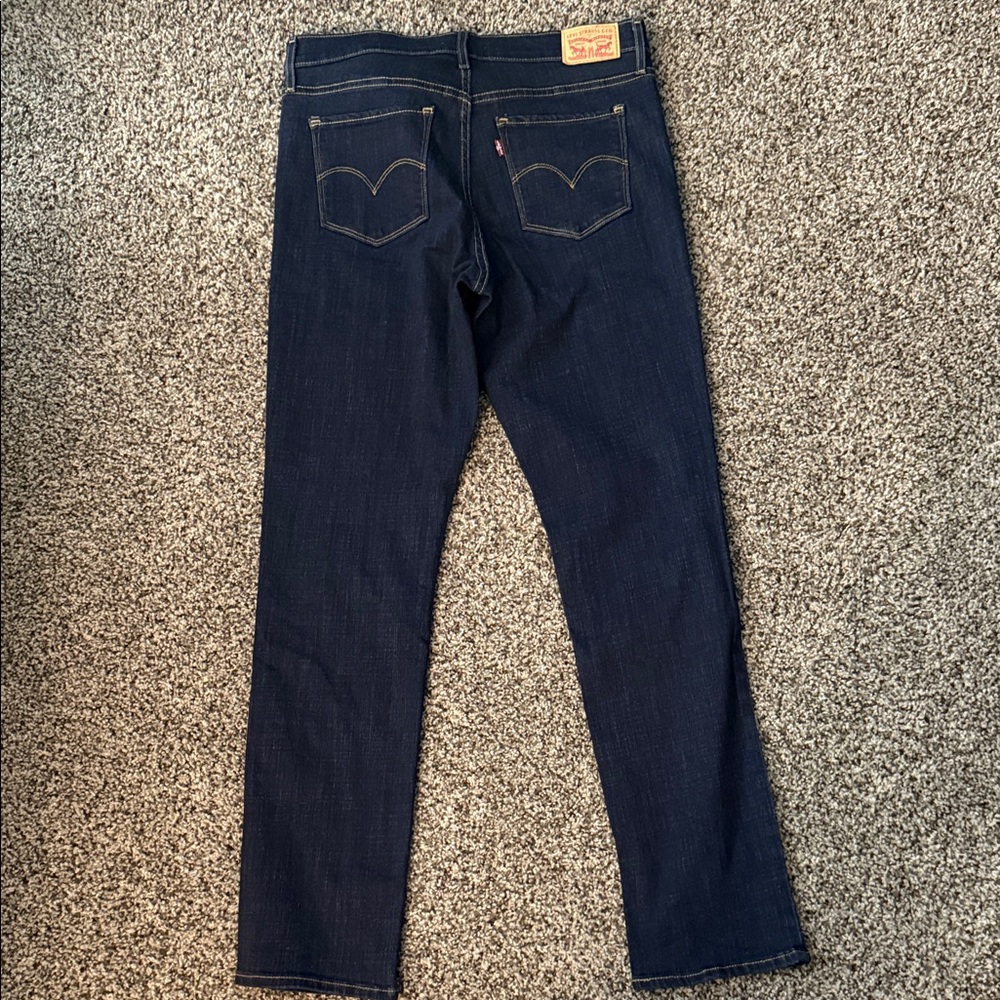 Women's 314 Levi’s Shaping Straight Jeans 31/32 - Picture 4 of 4